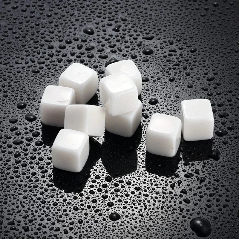 Eiswürfel aus Naturstein
