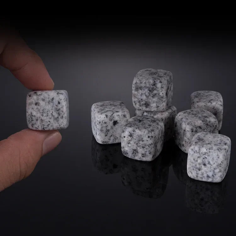 Eiswürfel aus Naturstein