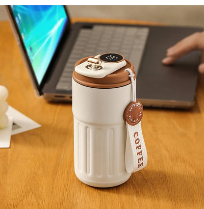 Thermo Kaffeebecher mit Smart Display