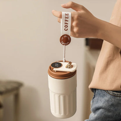 Thermo Kaffeebecher mit Smart Display