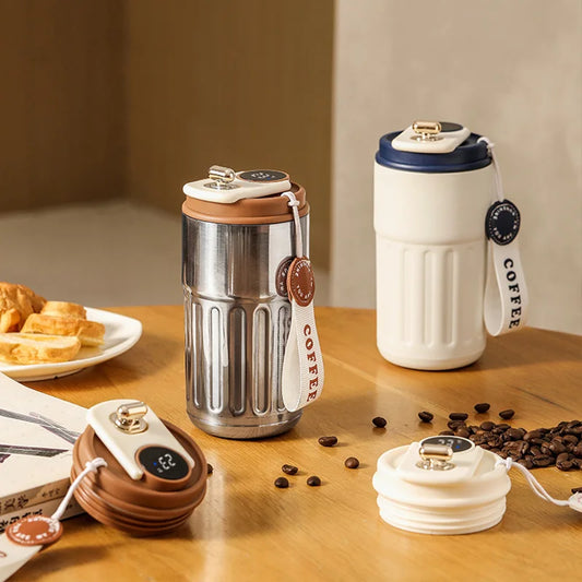 Thermo Kaffeebecher mit Smart Display